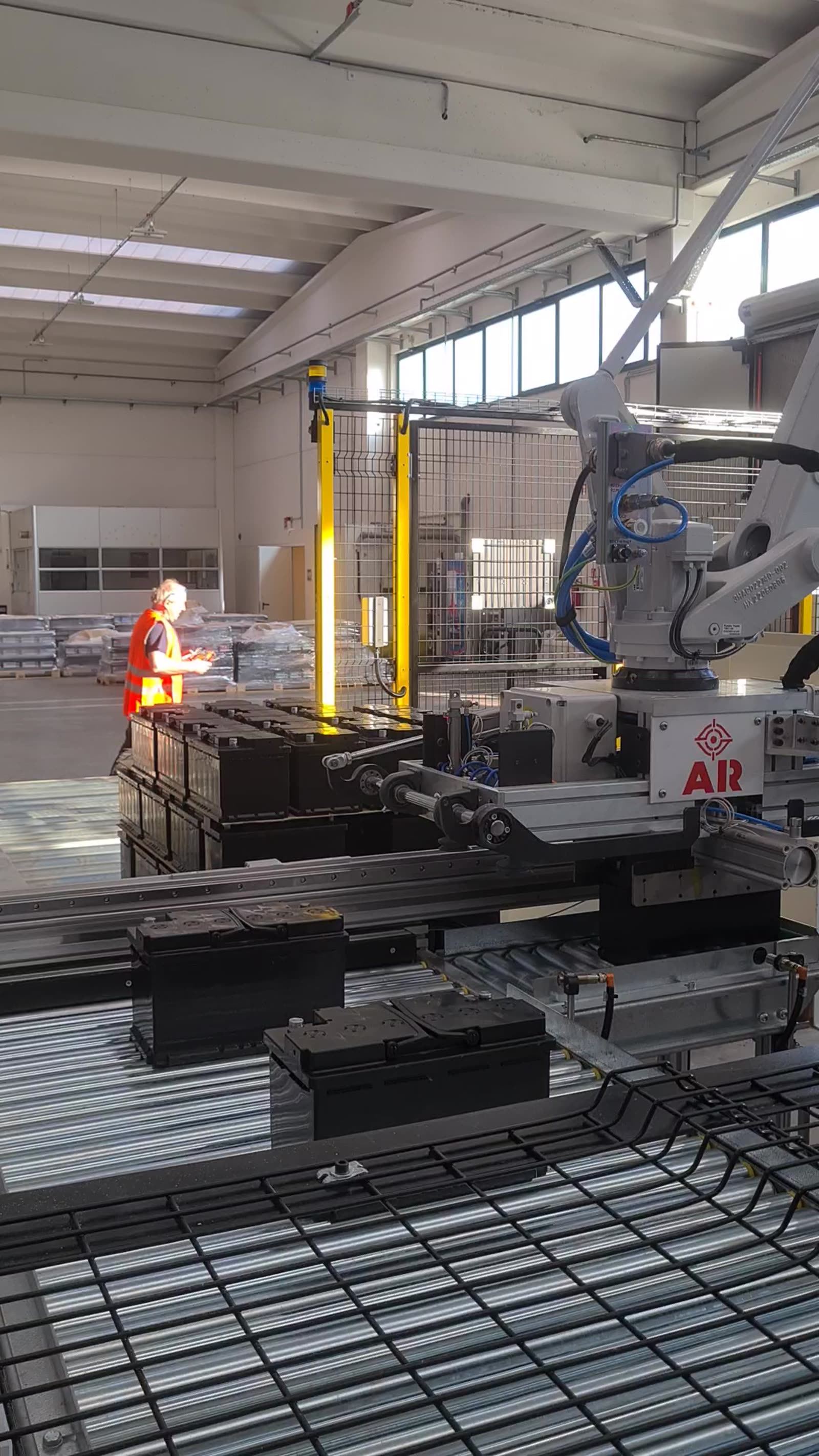 Isola di pallettizzazione con batterie